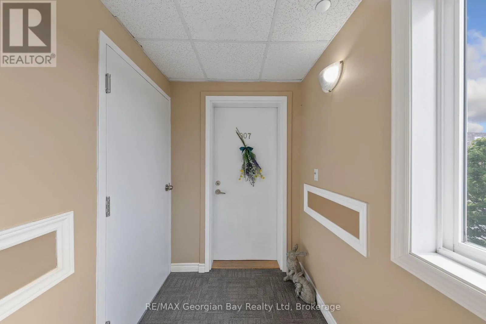 307 - 4 BECK BOULEVARD, #307