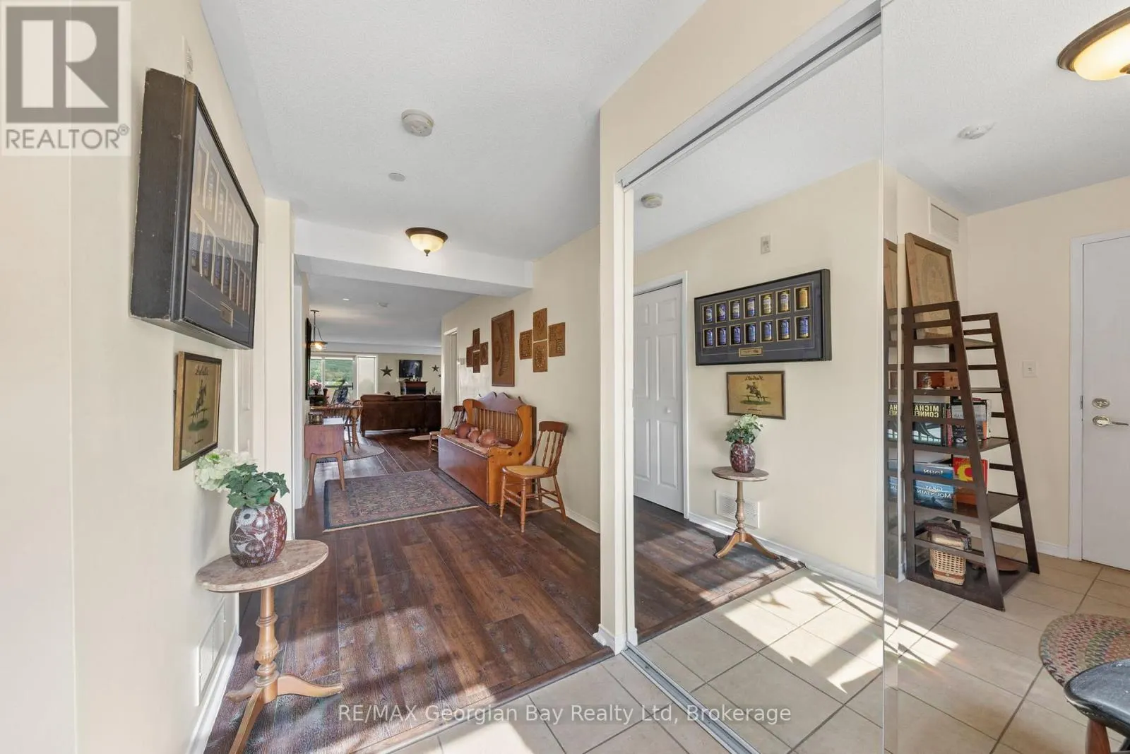 307 - 4 BECK BOULEVARD, #307