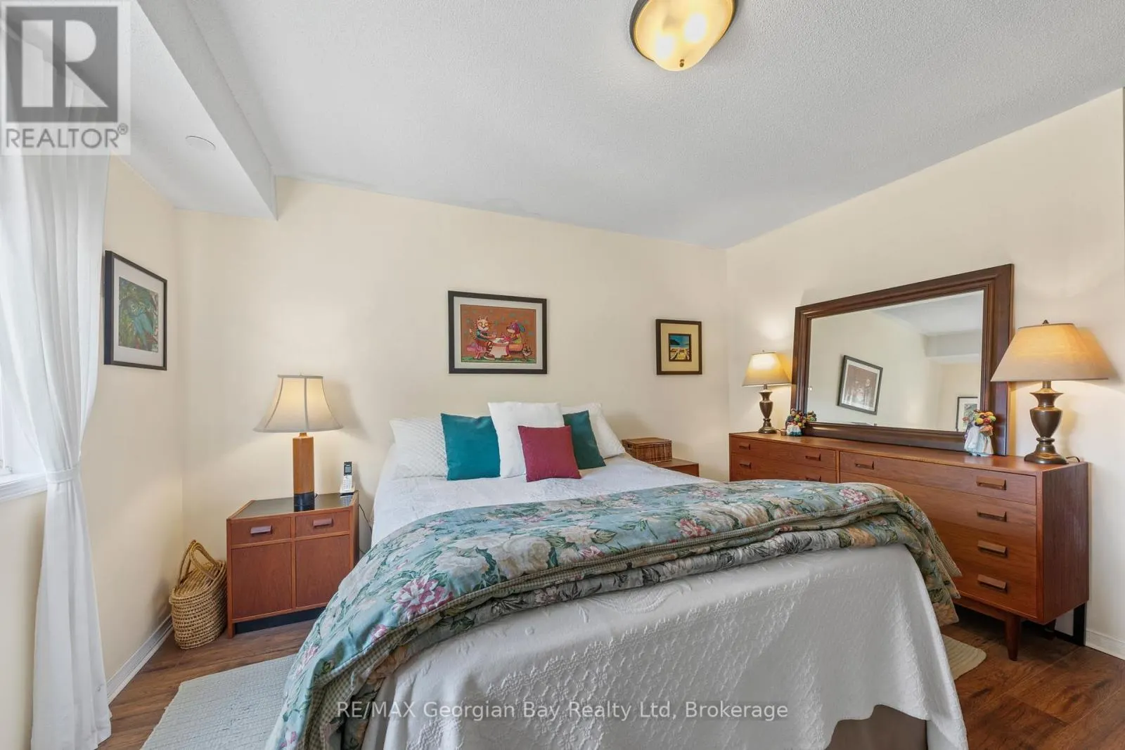 307 - 4 BECK BOULEVARD, #307