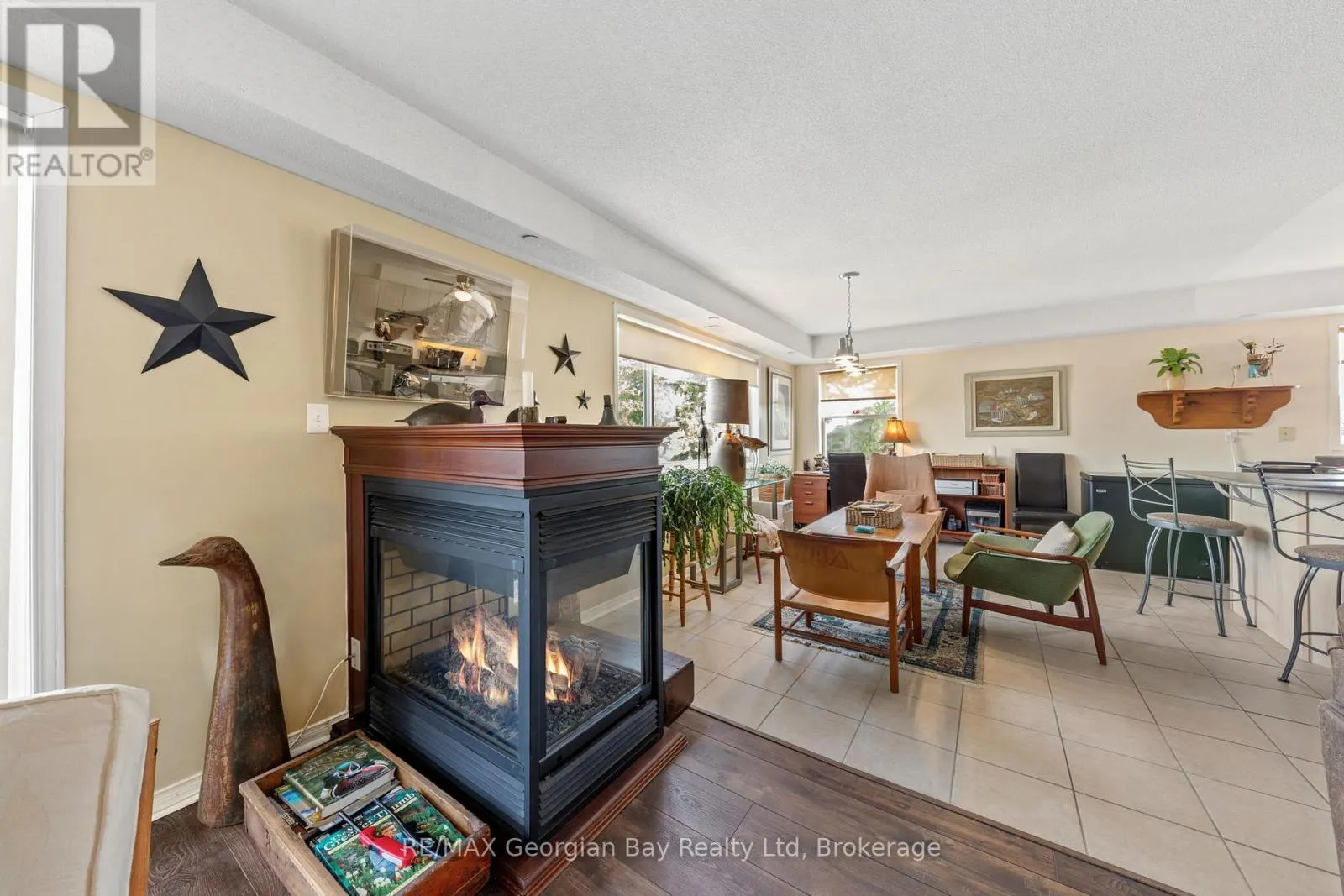 307 - 4 BECK BOULEVARD, #307