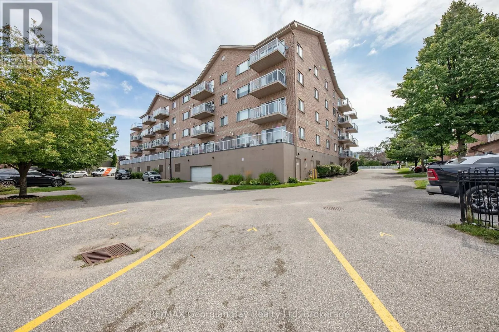 307 - 4 BECK BOULEVARD, #307