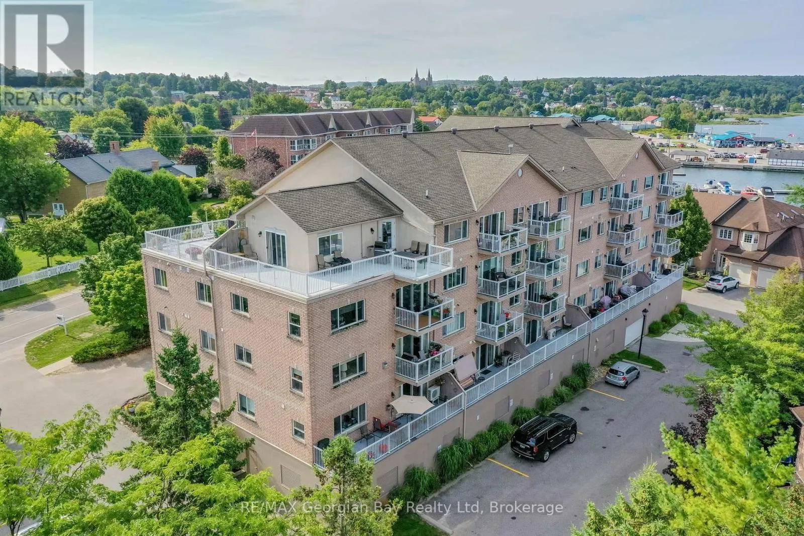 307 - 4 BECK BOULEVARD, #307