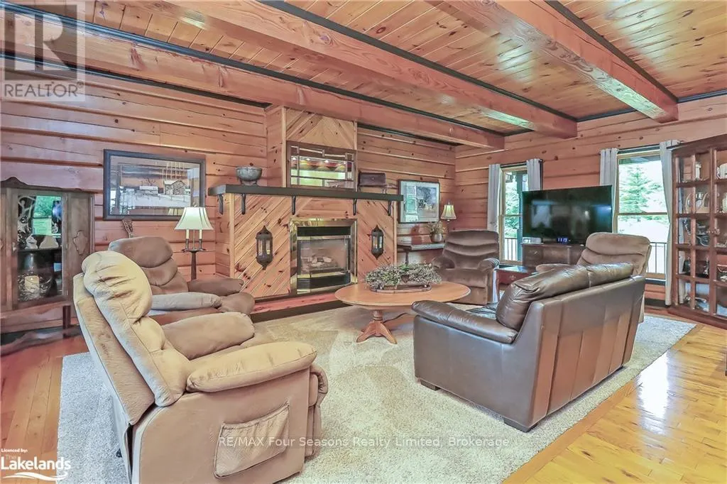 8886 COUNTY ROAD 91
