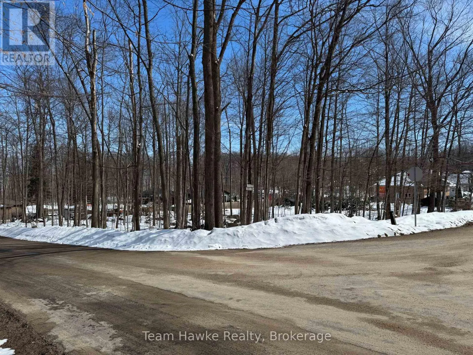 85 POLISH AVENUE