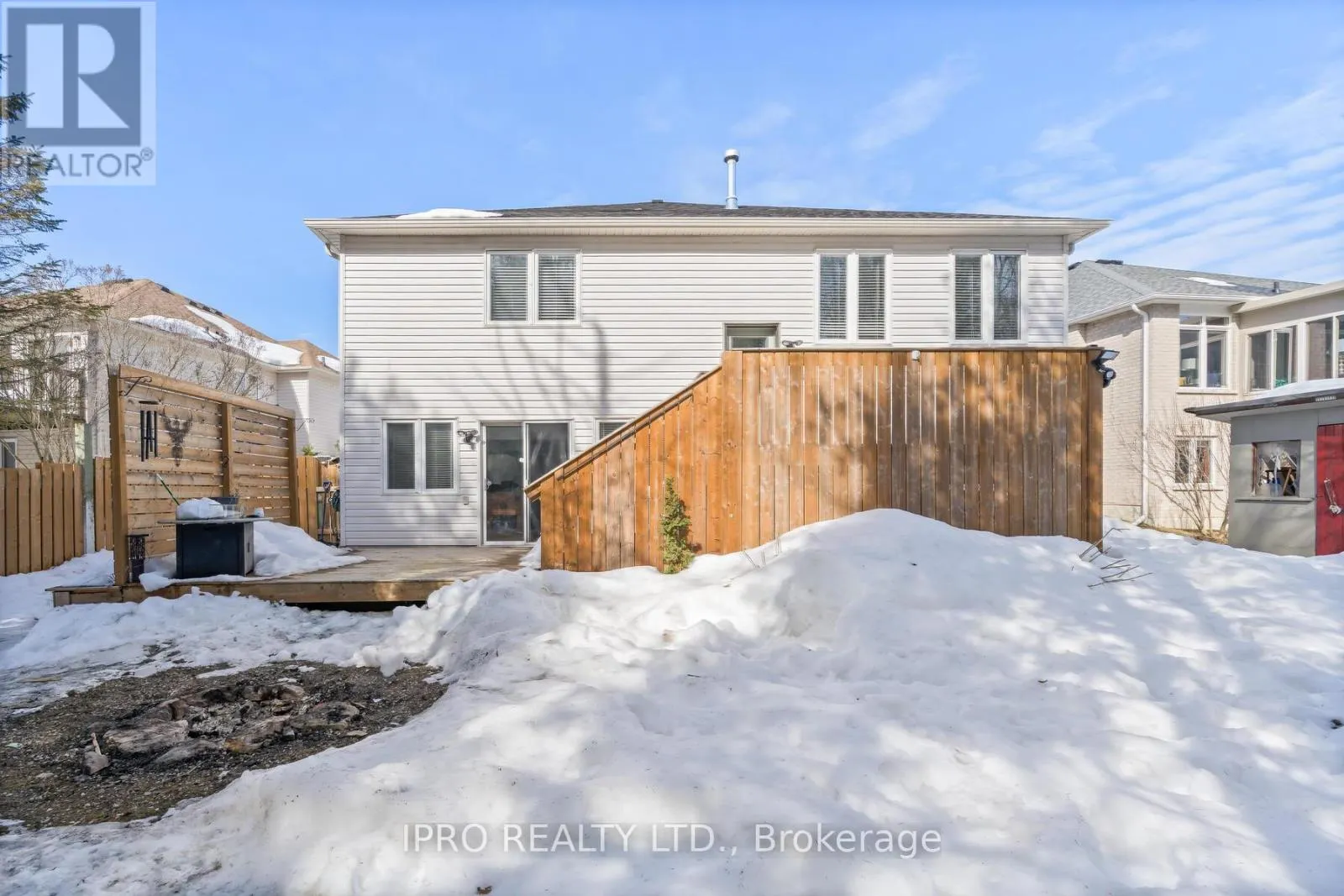 9 MEADOWOOD DRIVE