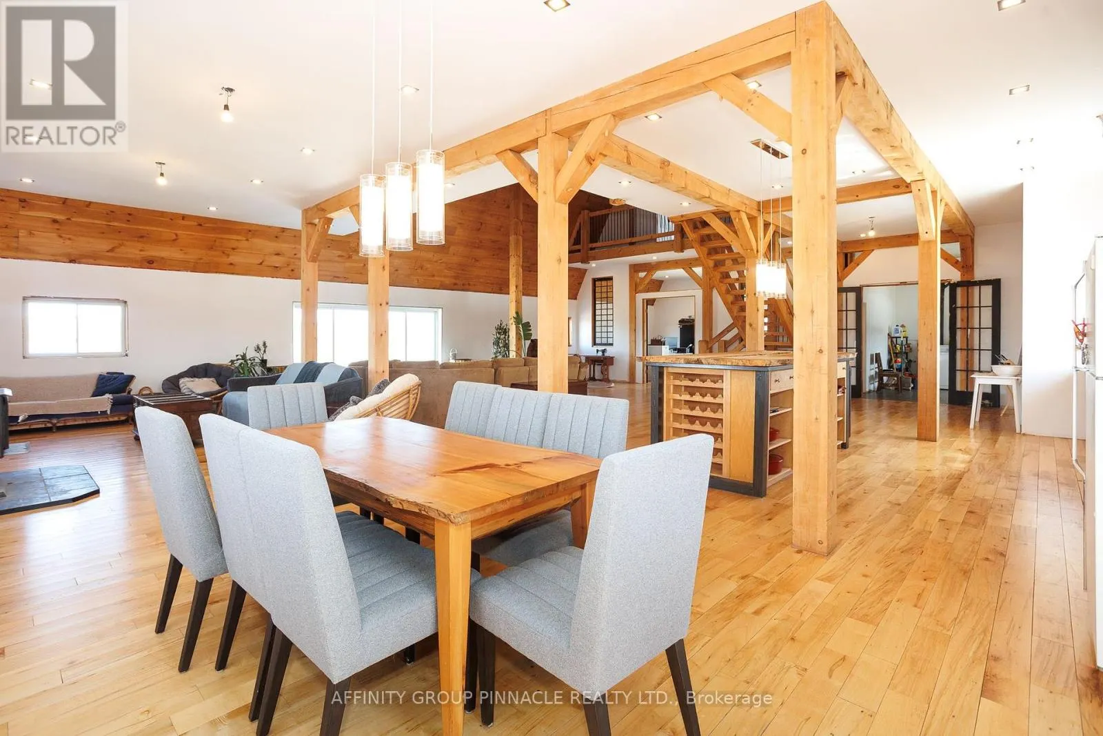 1295 CARLYON LINE