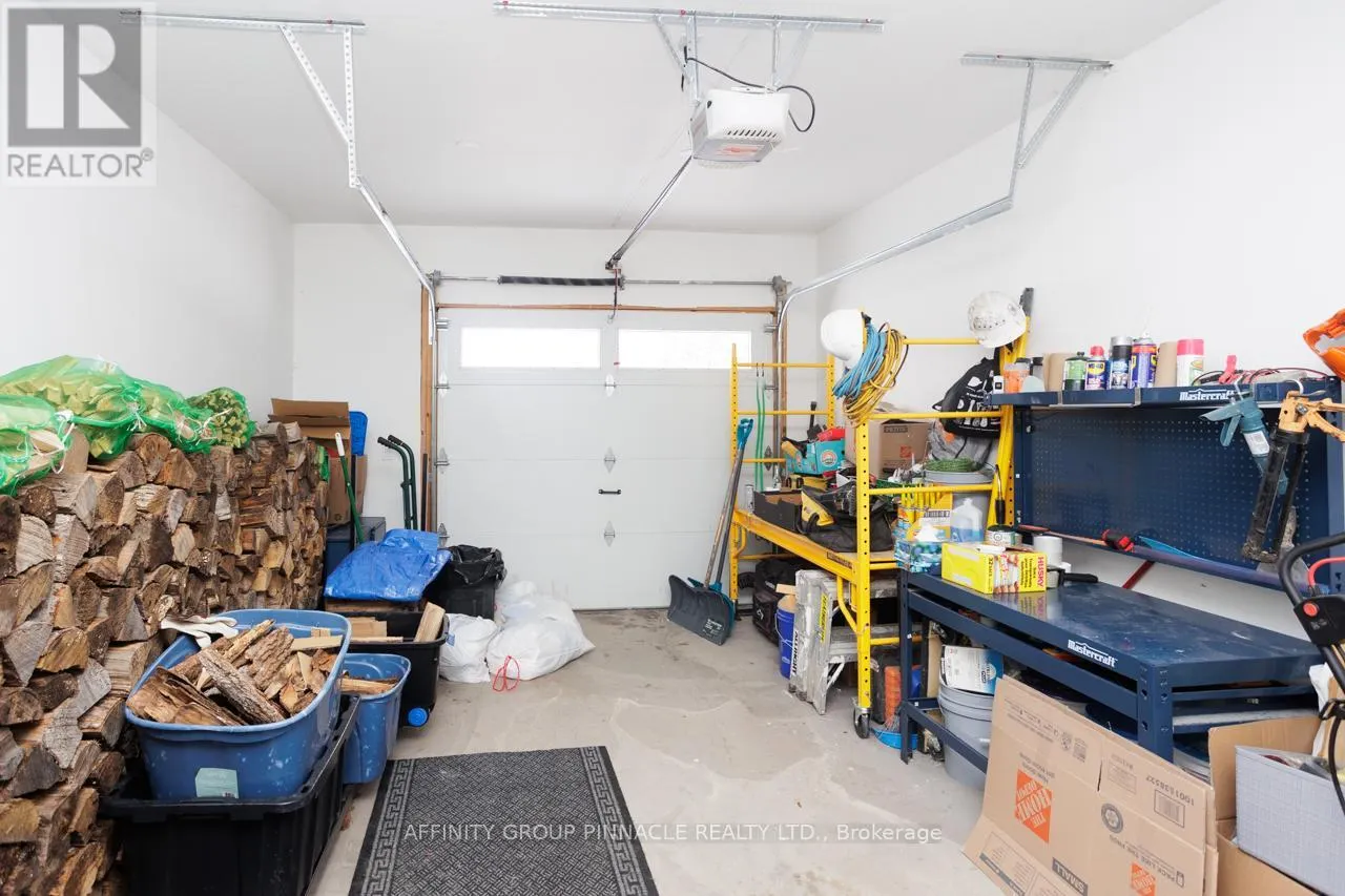 1295 CARLYON LINE