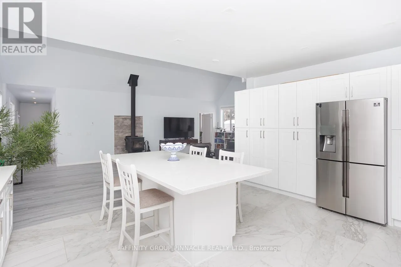 1295 CARLYON LINE