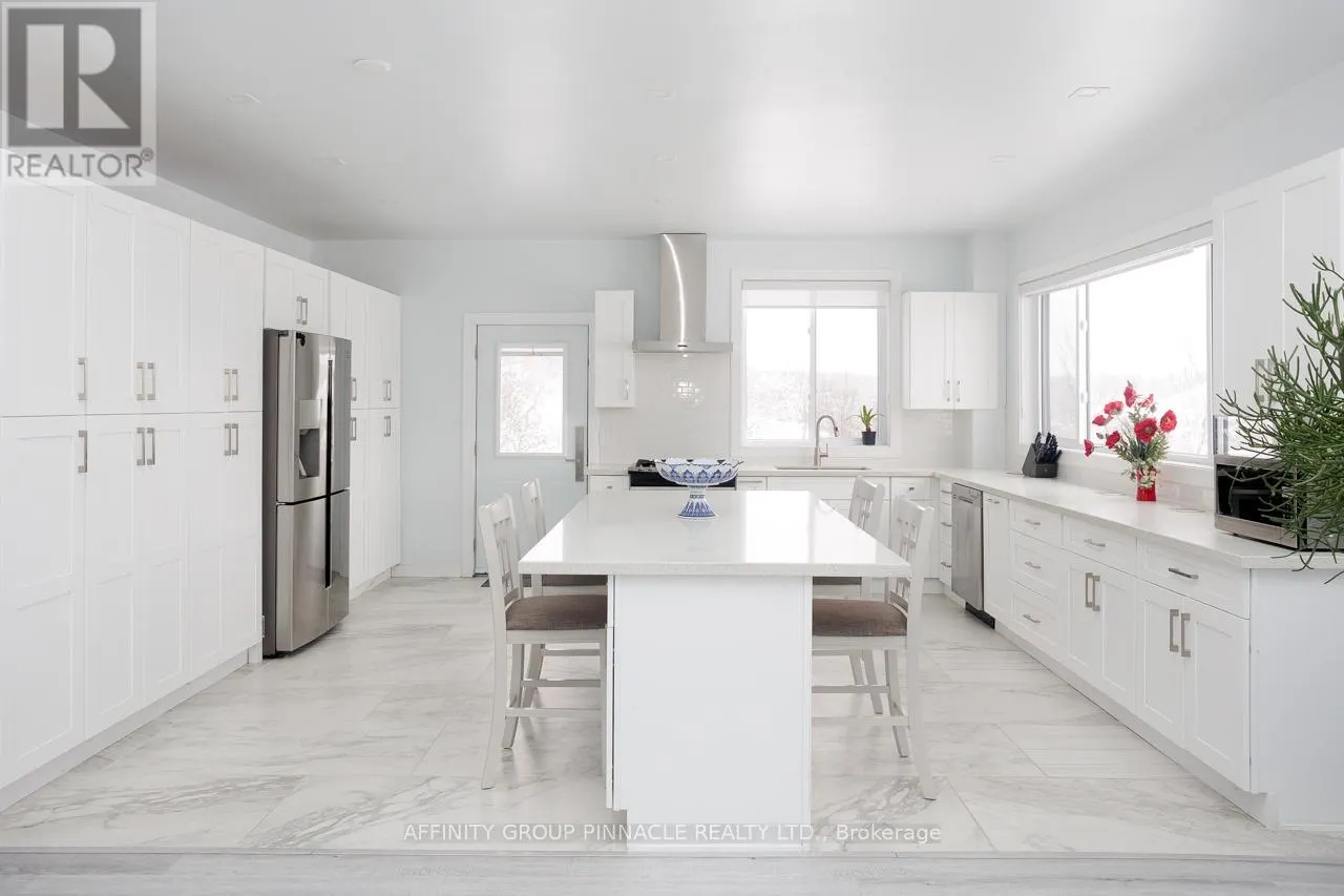 1295 CARLYON LINE