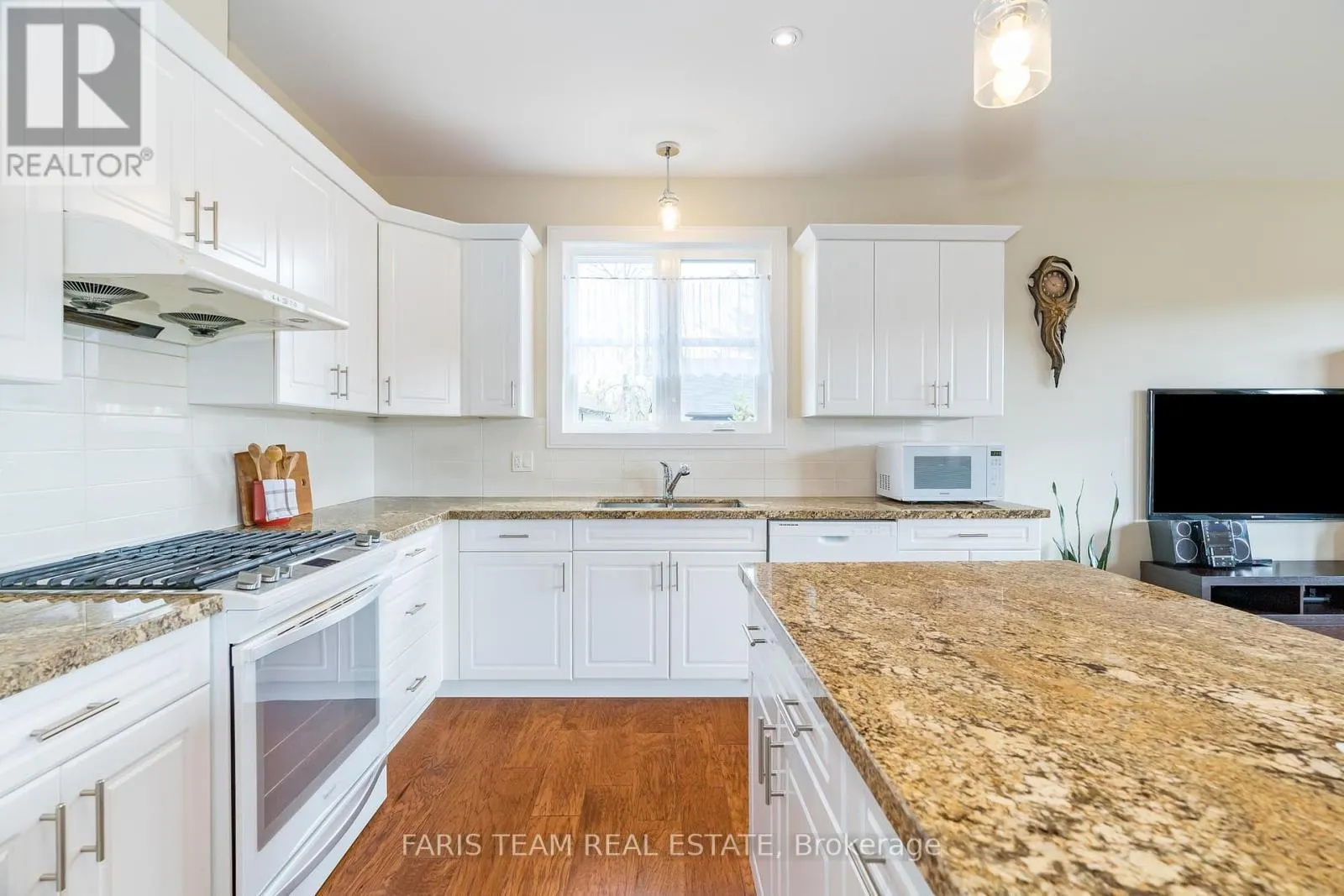 45 BETTY BOULEVARD