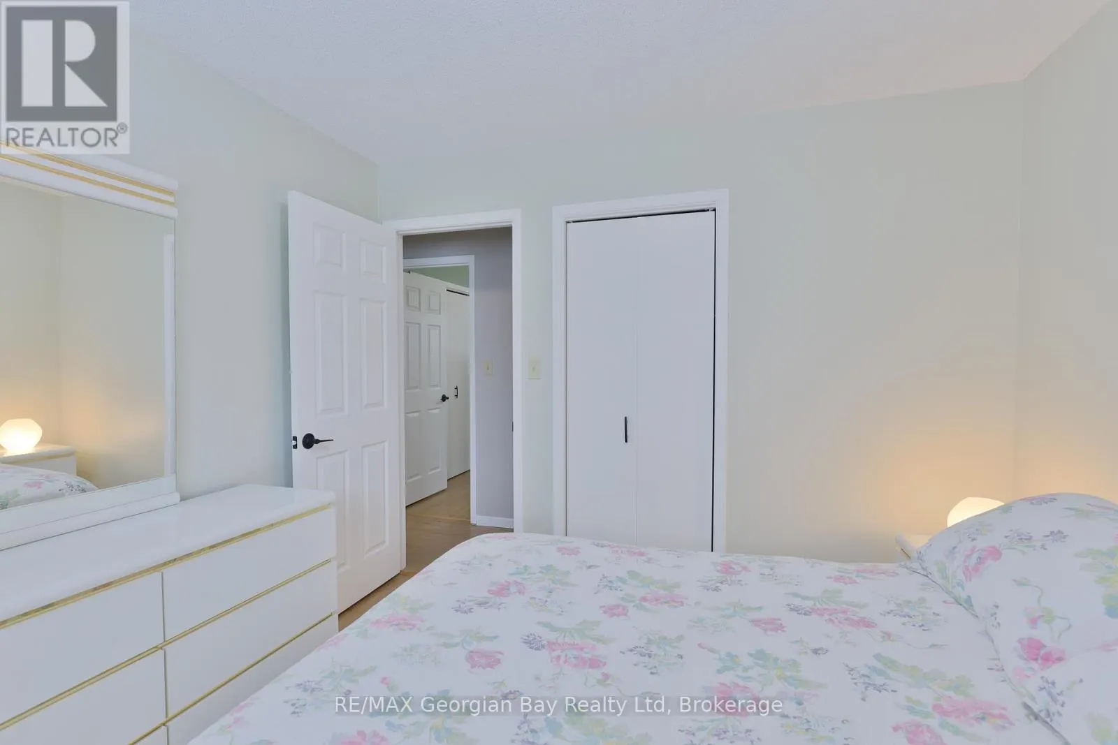 32 BONAVENTURE PLACE