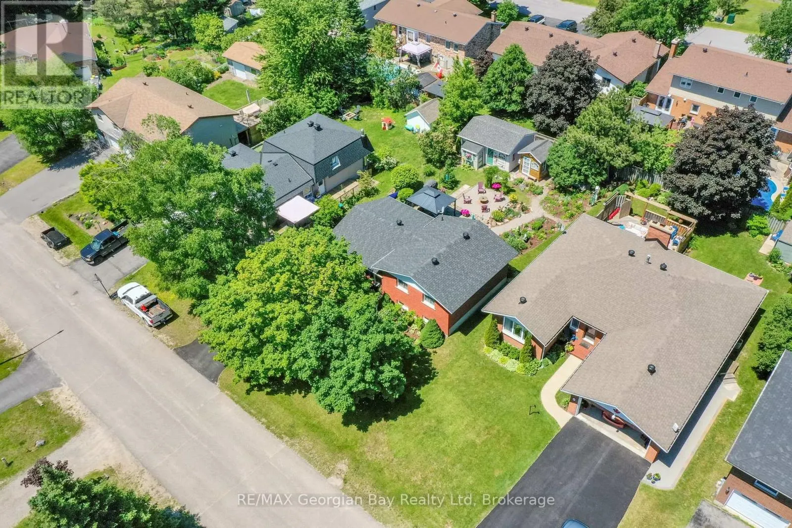 32 BONAVENTURE PLACE