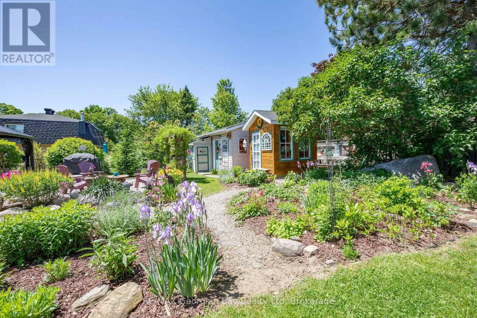 32 BONAVENTURE PLACE