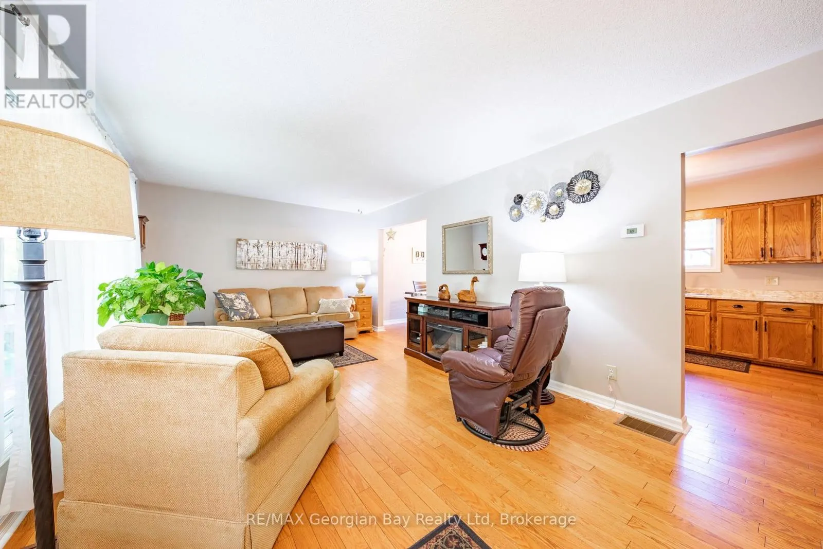 32 BONAVENTURE PLACE