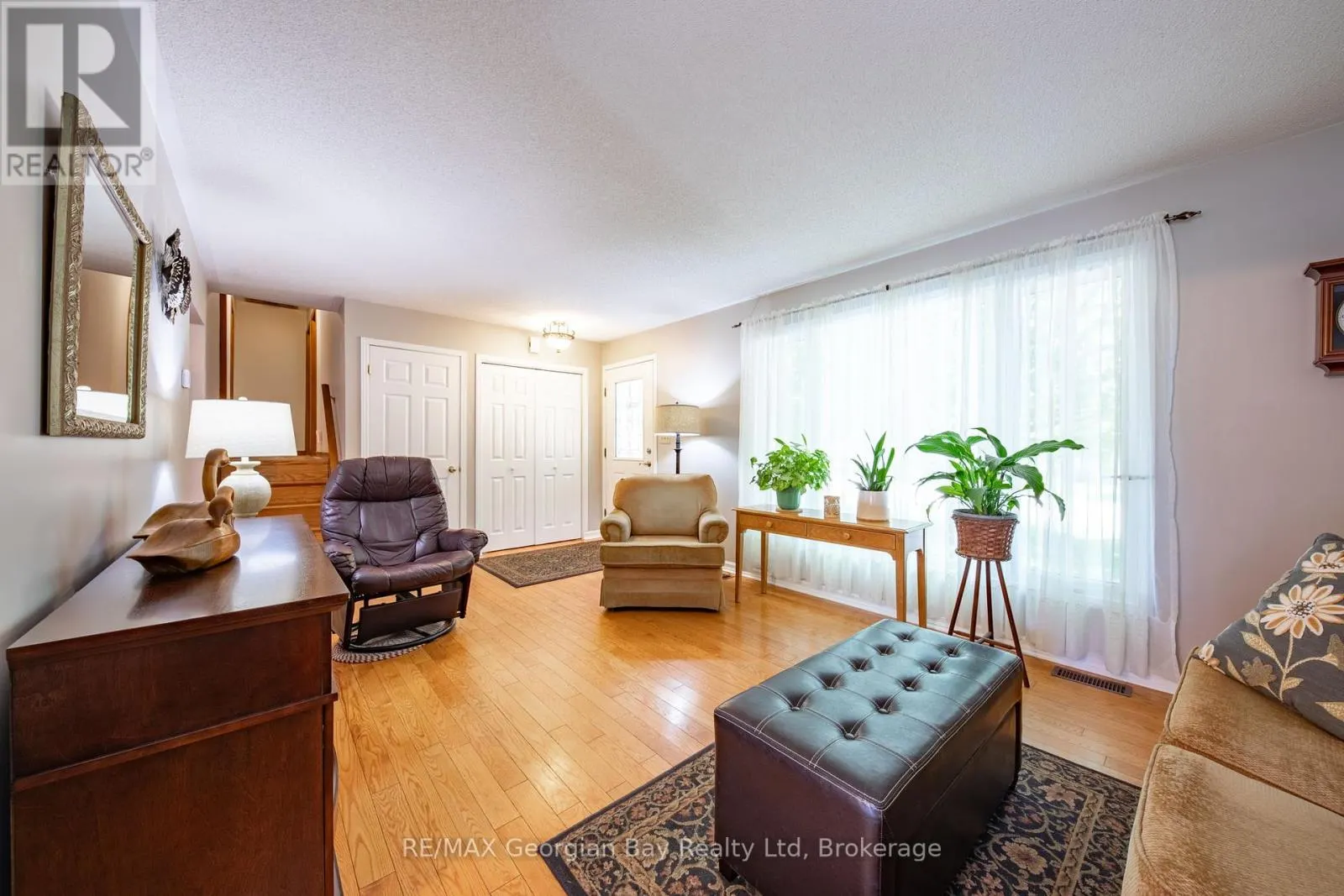 32 BONAVENTURE PLACE