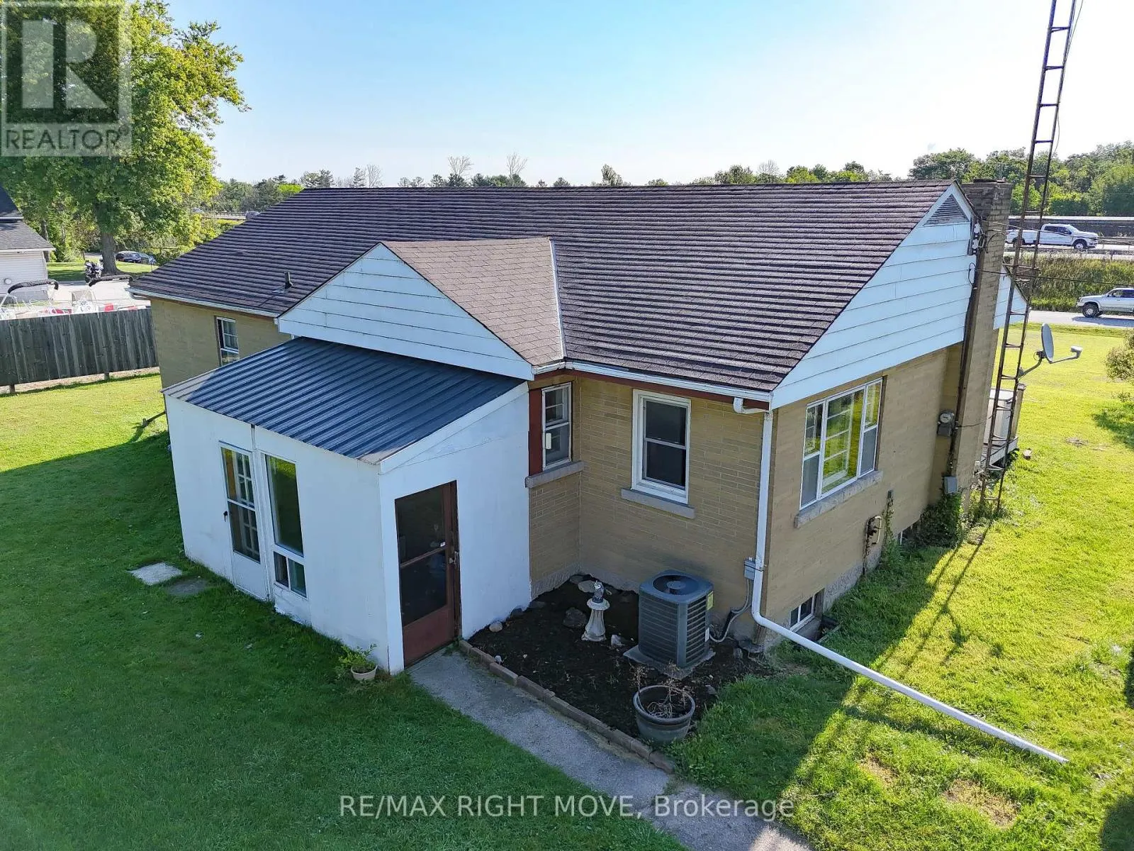 4142 STEWARTS LANE