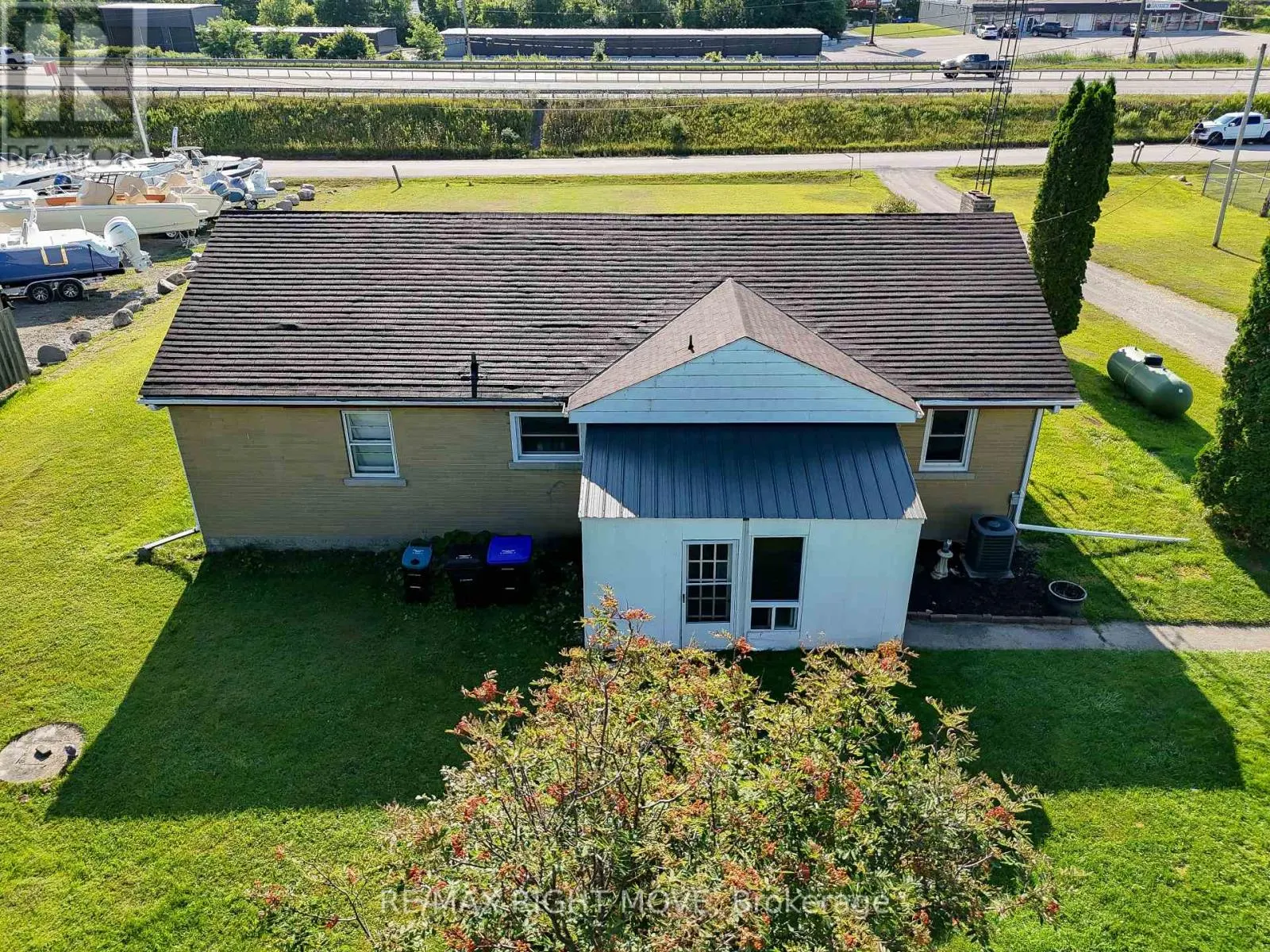 4142 STEWARTS LANE