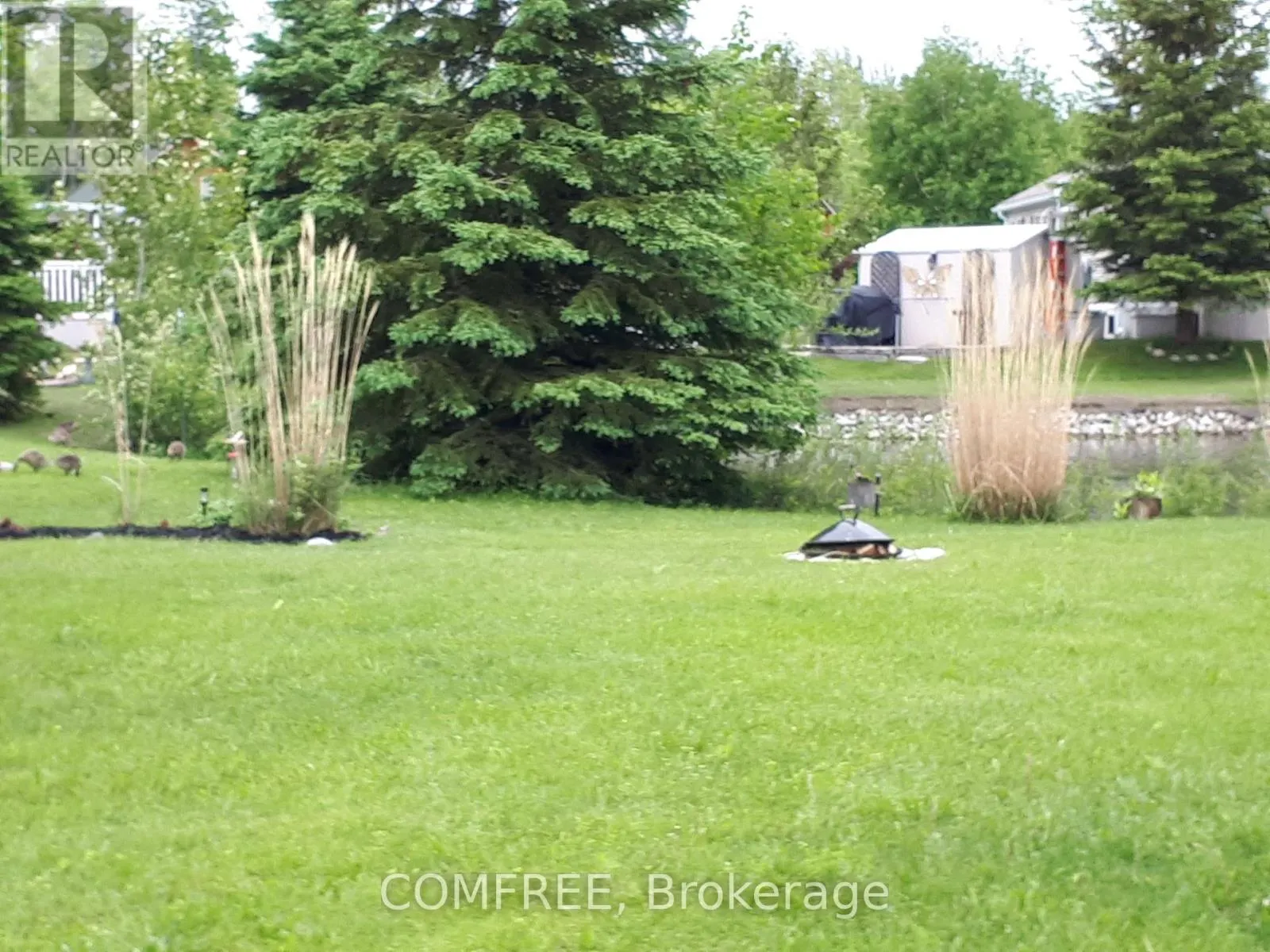 15 HURON CIRCLE