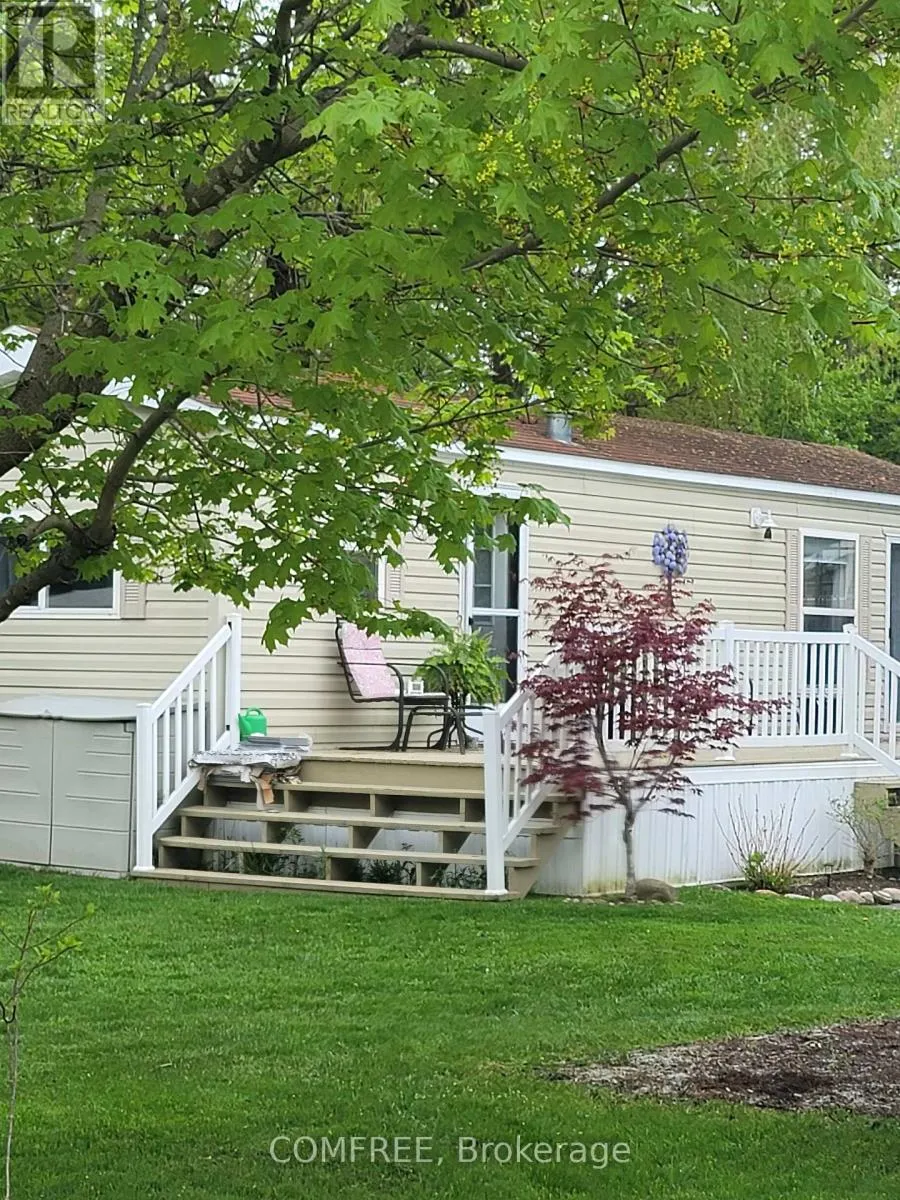 15 HURON CIRCLE