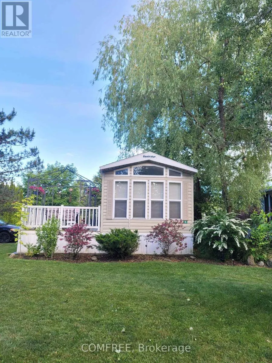15 HURON CIRCLE