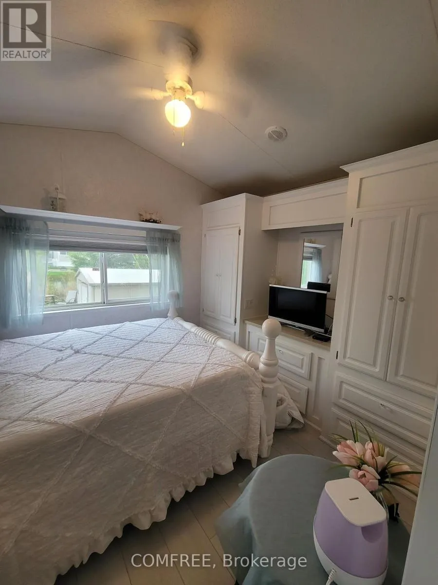 15 HURON CIRCLE