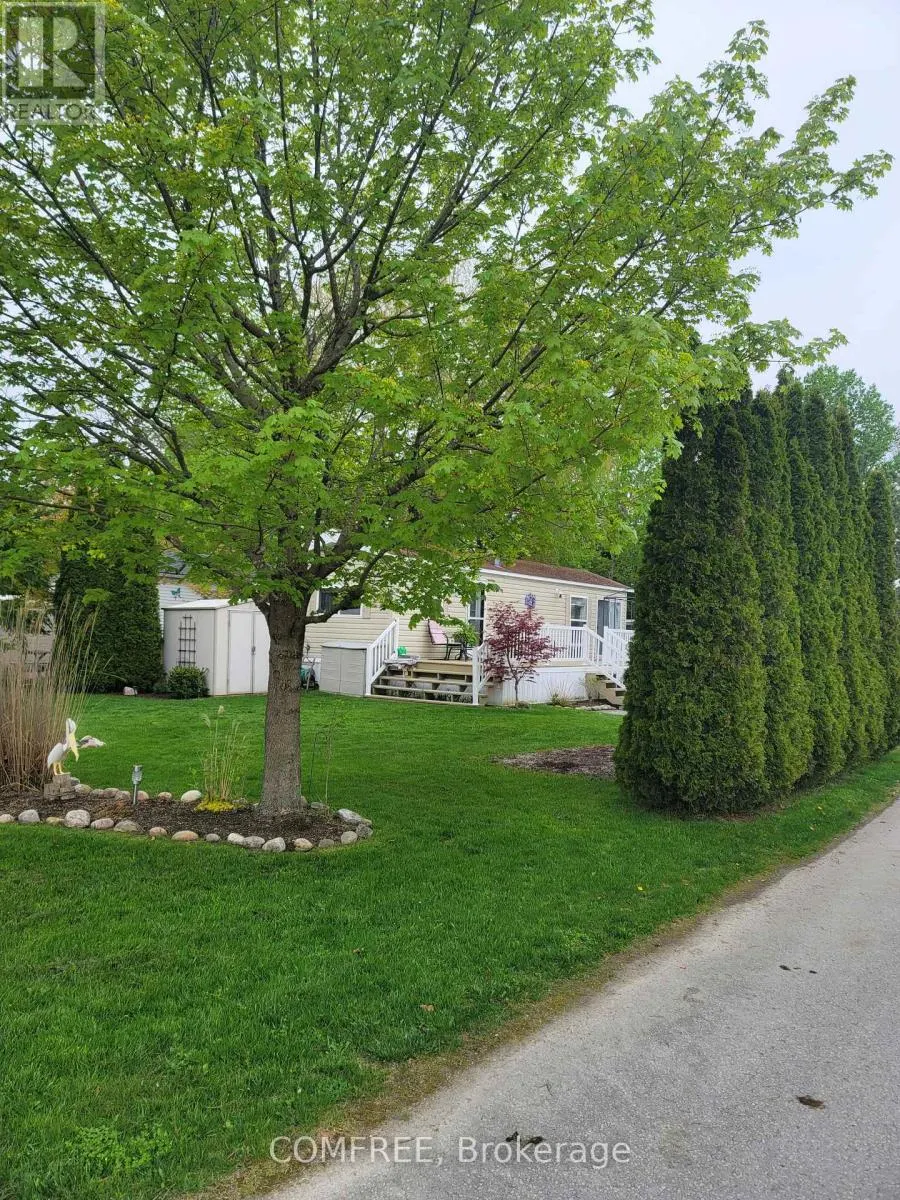 15 HURON CIRCLE