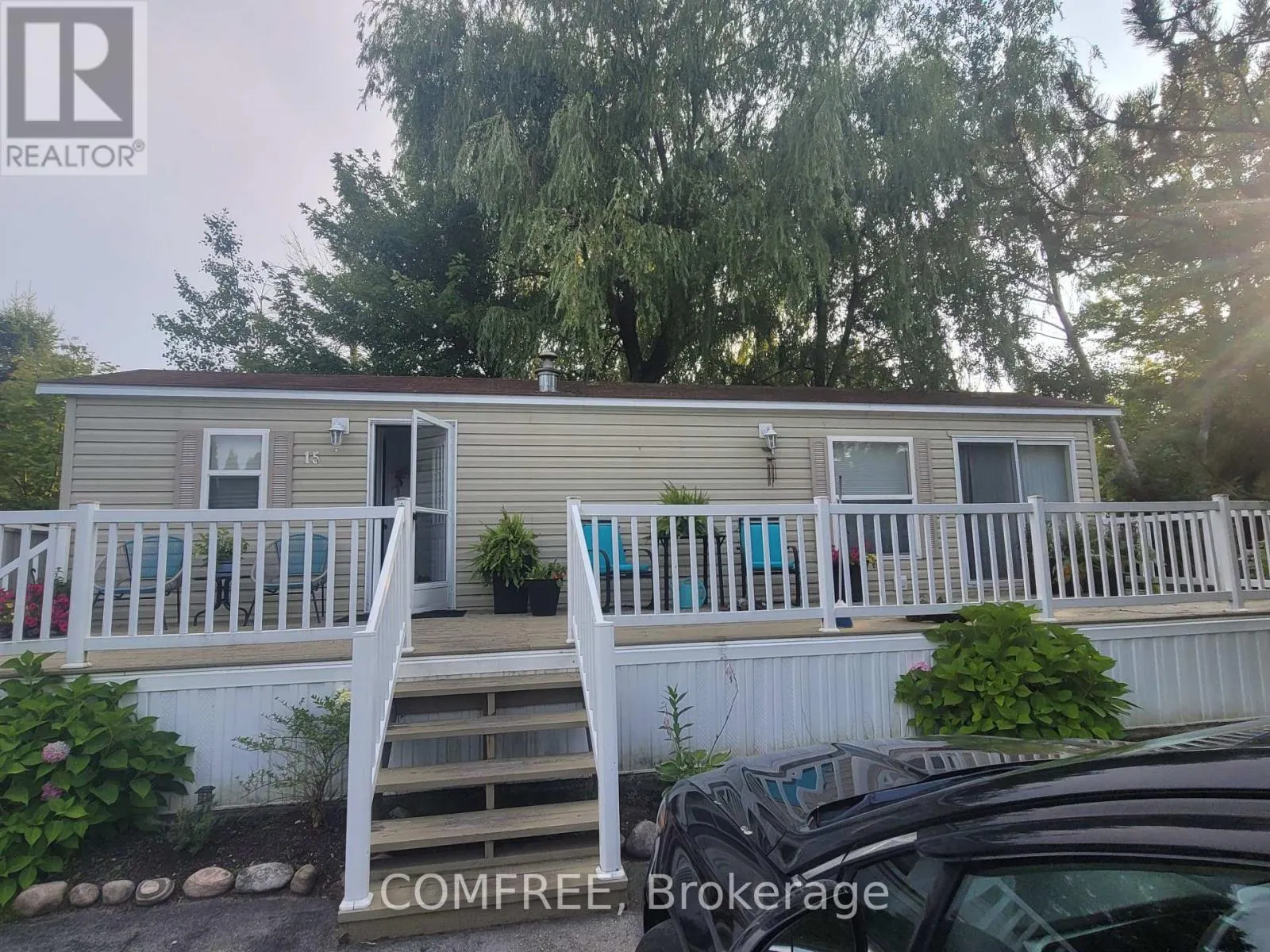 15 HURON CIRCLE