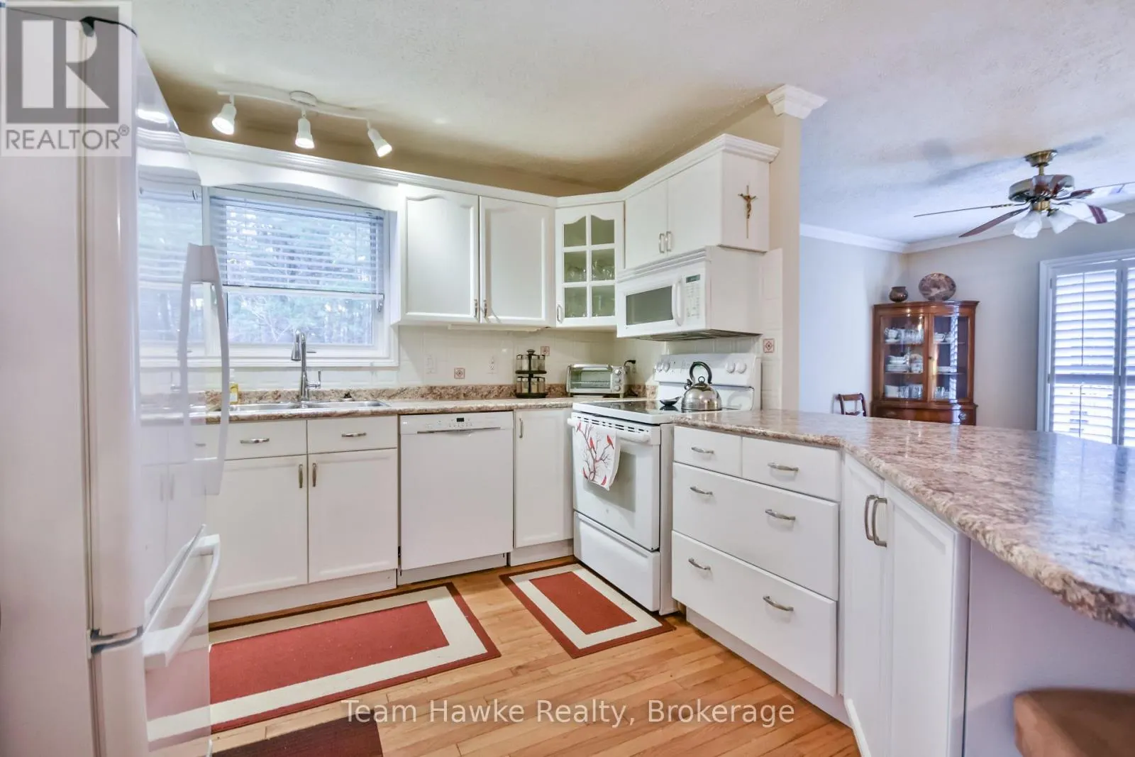 20 - 90 BURKE STREET, #20