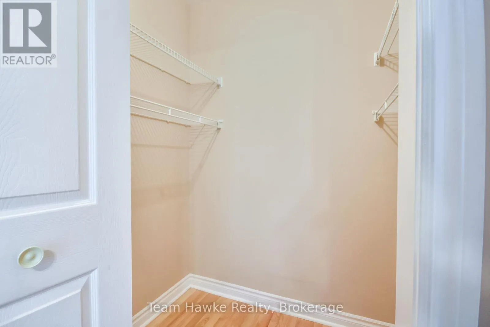 20 - 90 BURKE STREET, #20