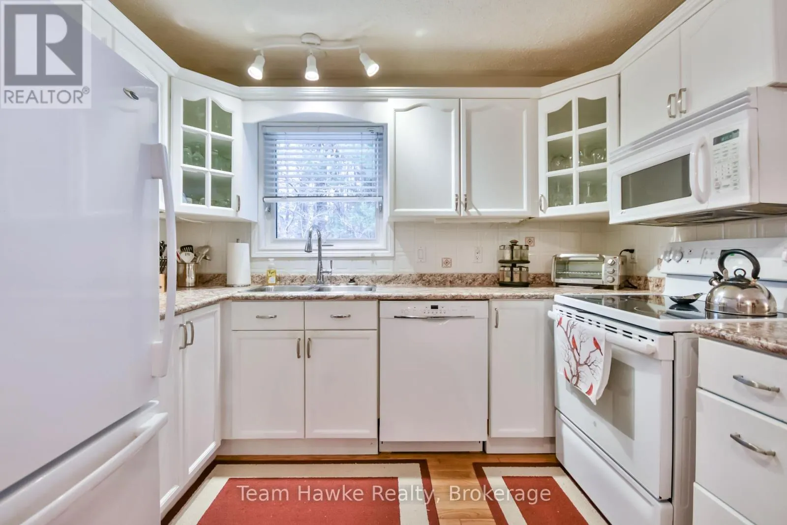 20 - 90 BURKE STREET, #20