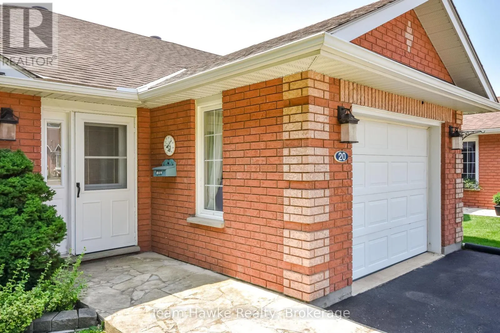 20 - 90 BURKE STREET, #20