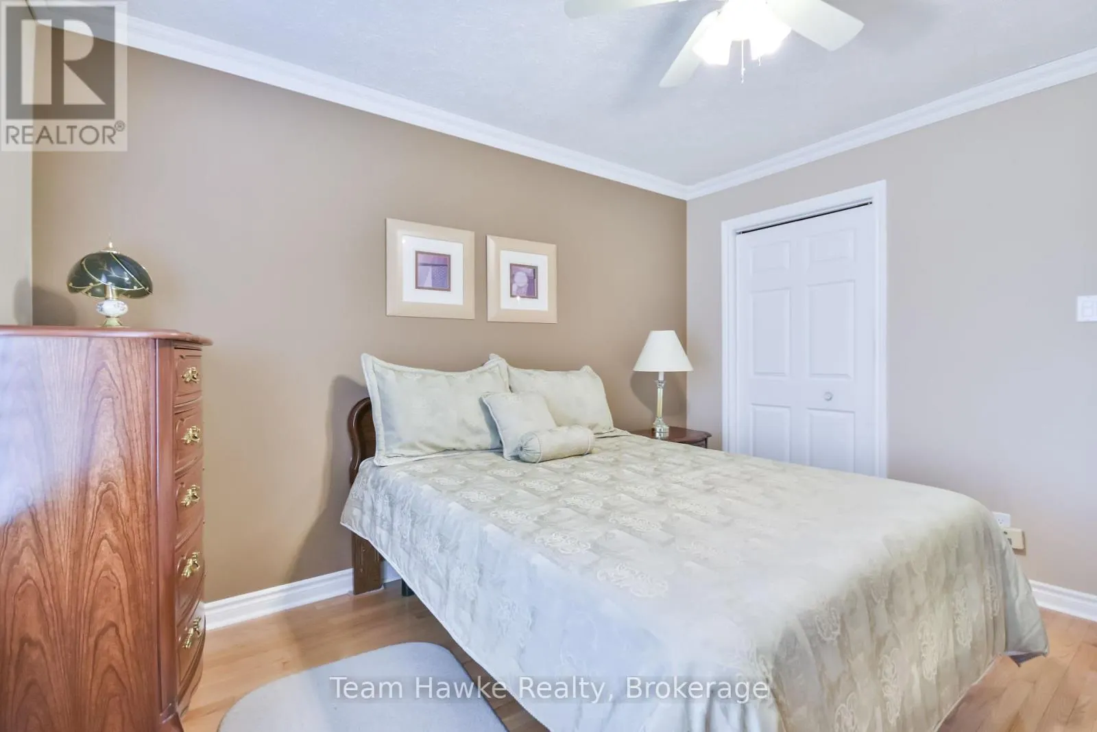 20 - 90 BURKE STREET, #20