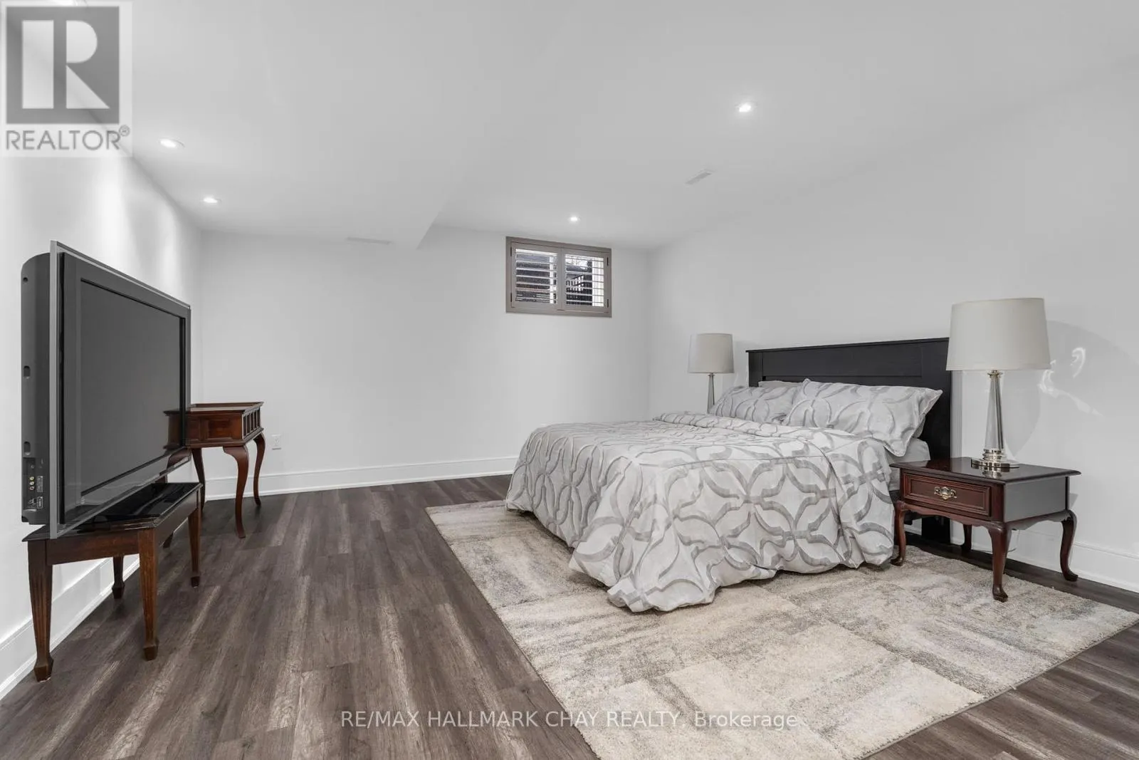 7 BYERS STREET