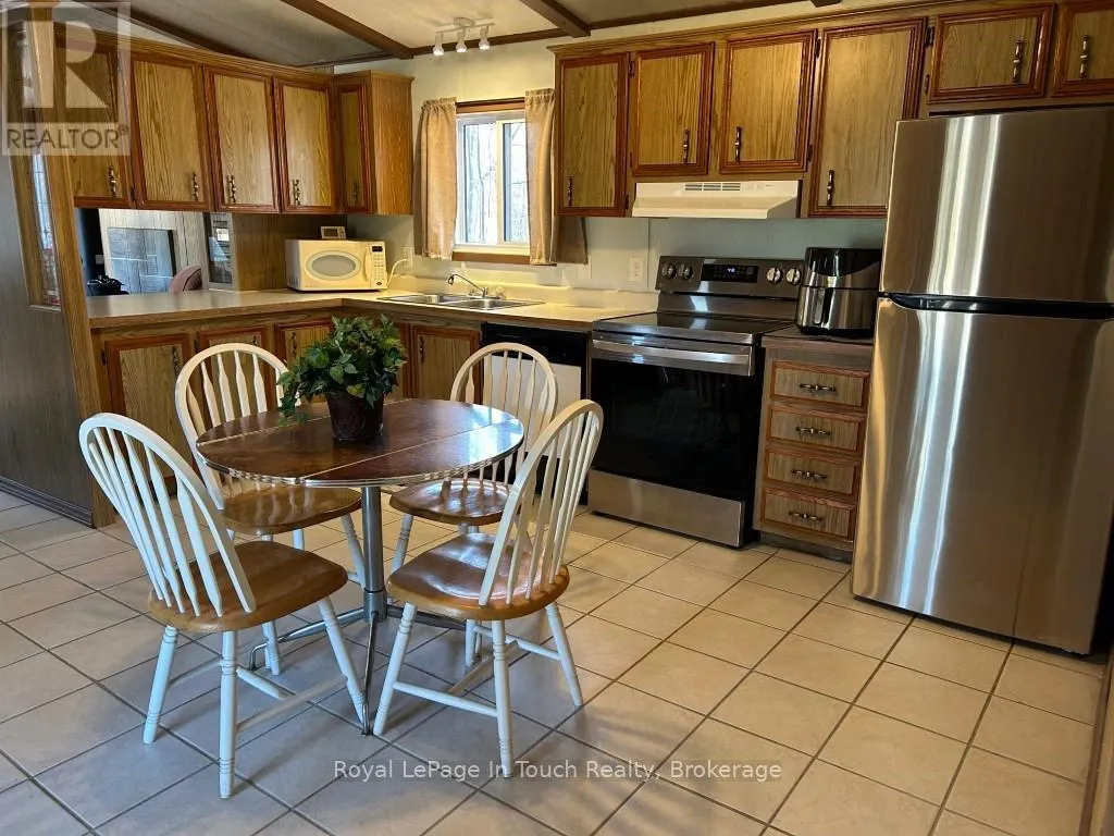 37 - 5263 ELLIOTT SIDE ROAD, #37
