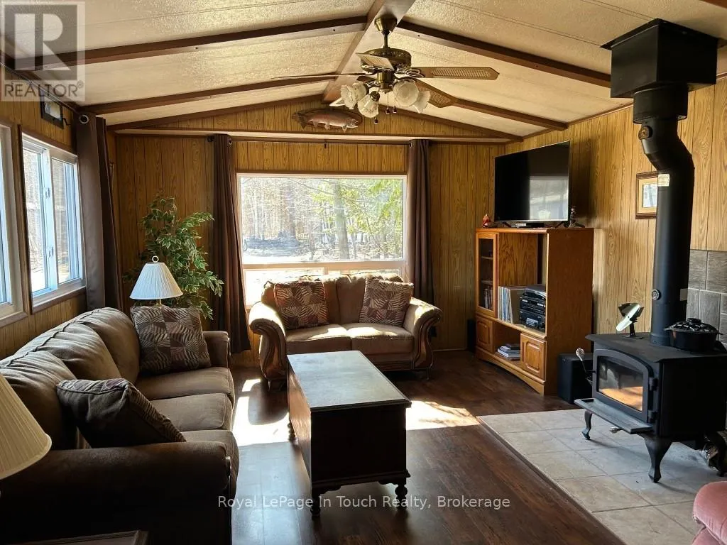37 - 5263 ELLIOTT SIDE ROAD, #37