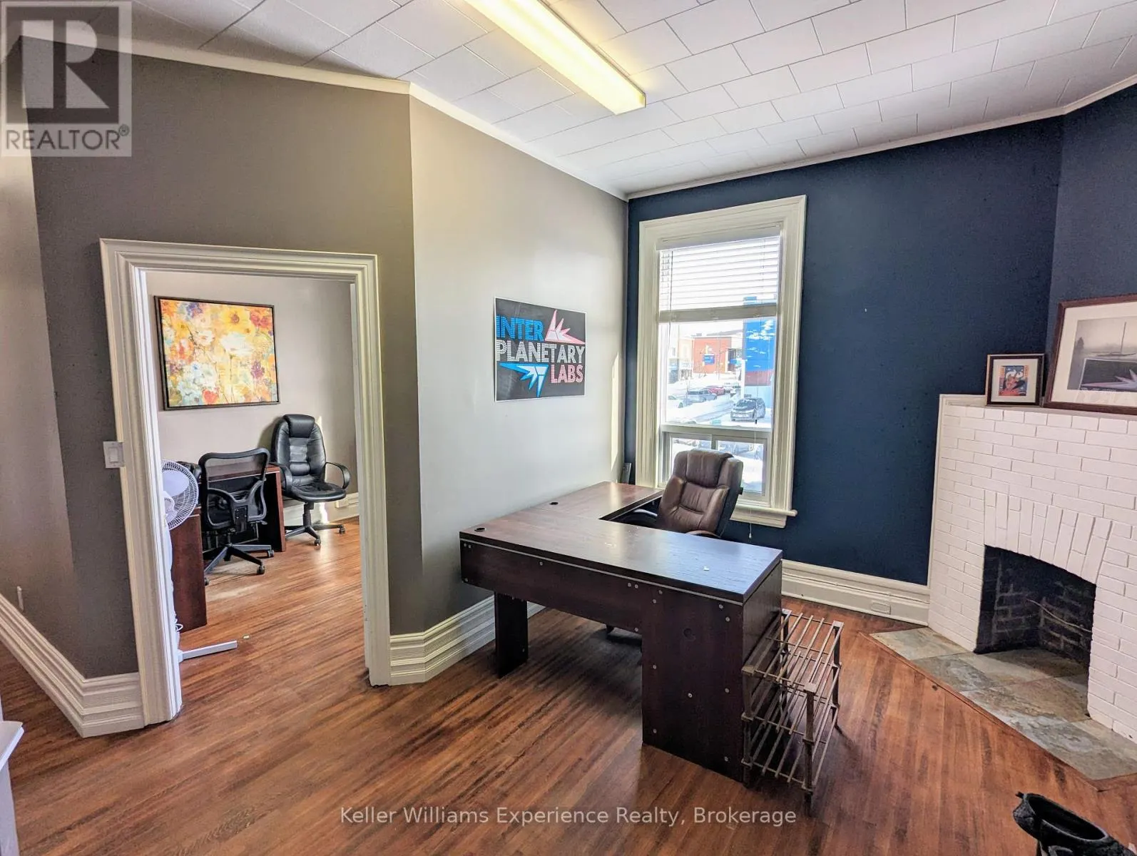 5 - 212 KING STREET, #5