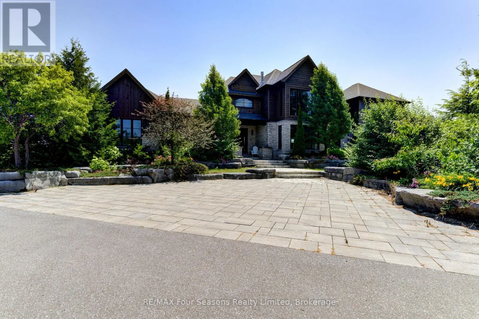 12 WINDROSE VALLEY BOULEVARD