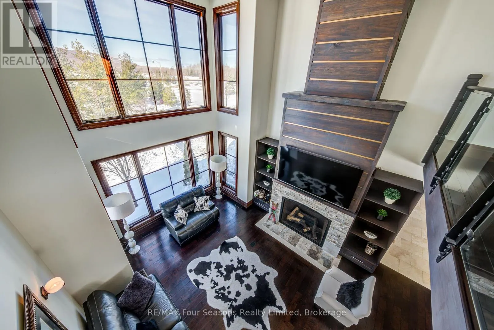12 WINDROSE VALLEY BOULEVARD