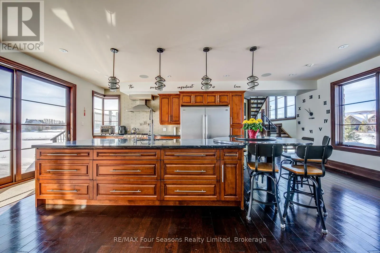 12 WINDROSE VALLEY BOULEVARD