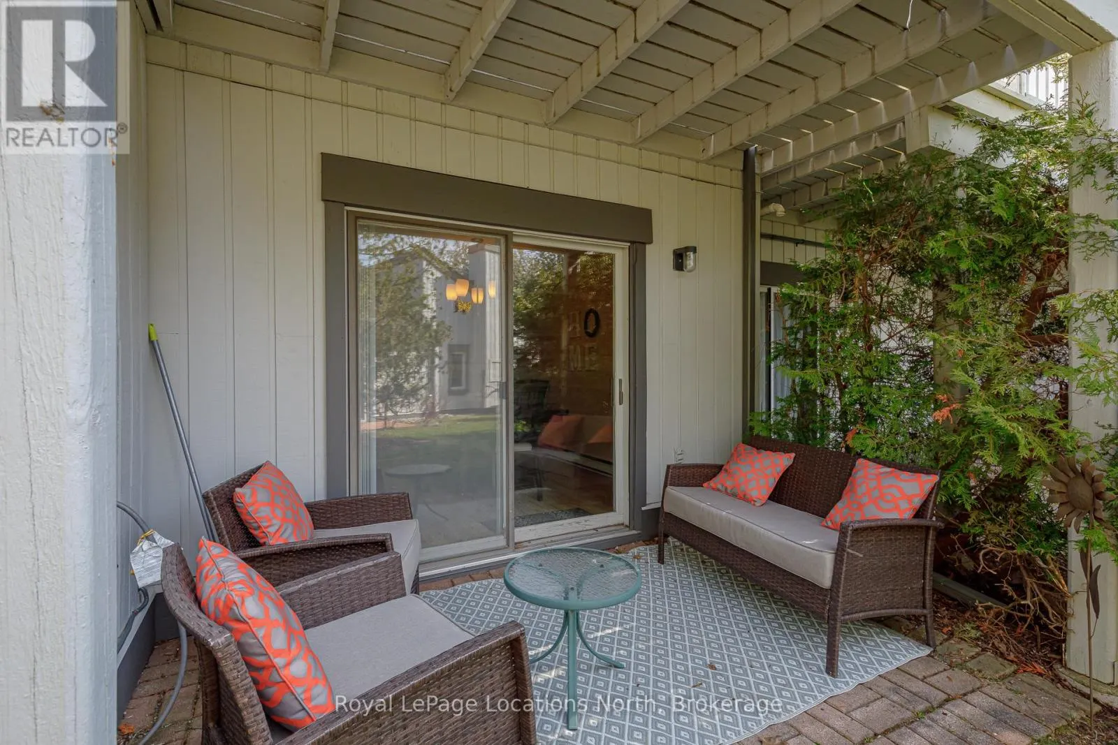 440 OXBOW CRESCENT