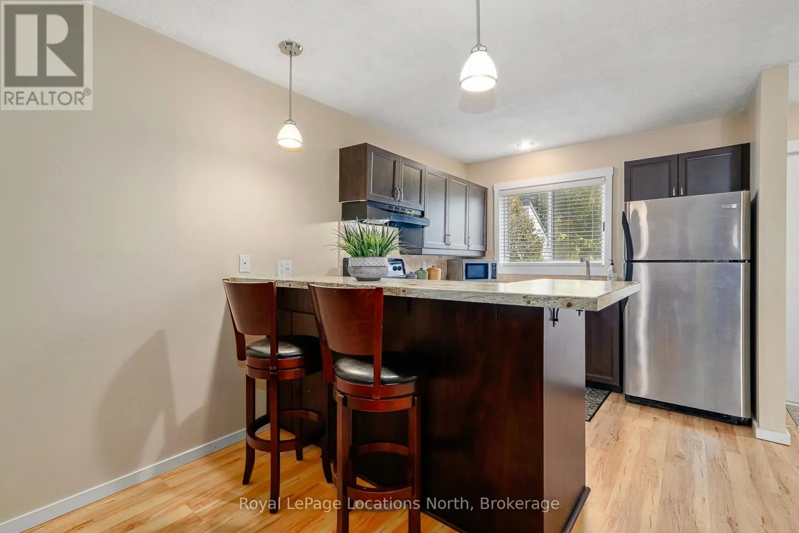 440 OXBOW CRESCENT