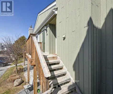29 - 17 DAWSON DRIVE, #29