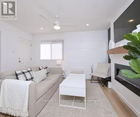 29 - 17 DAWSON DRIVE, #29