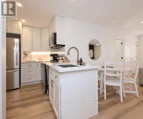 29 - 17 DAWSON DRIVE, #29