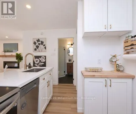 29 - 17 DAWSON DRIVE, #29