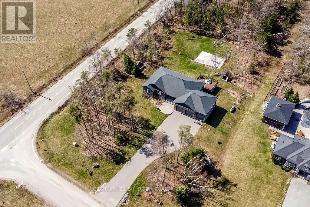 27 HOUBEN CRESCENT