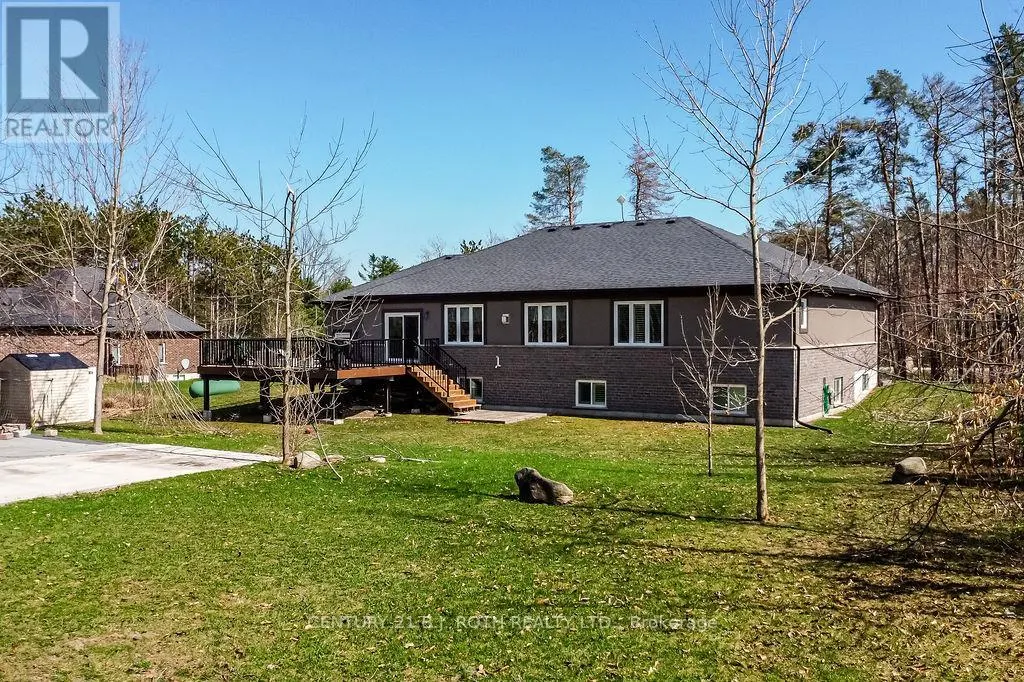 27 HOUBEN CRESCENT