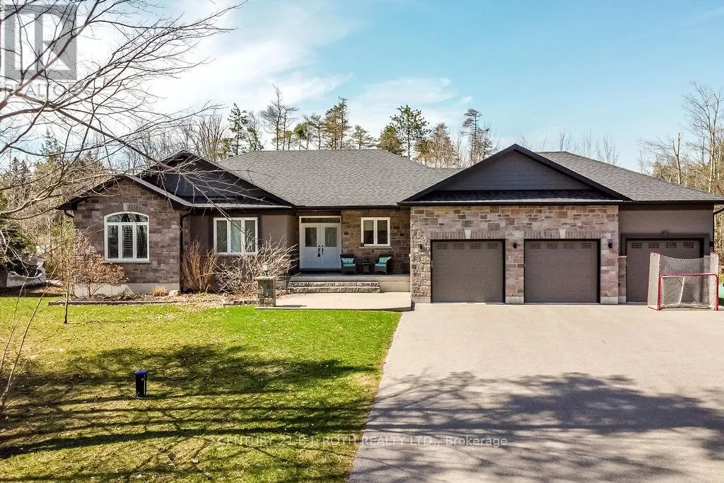 27 HOUBEN CRESCENT