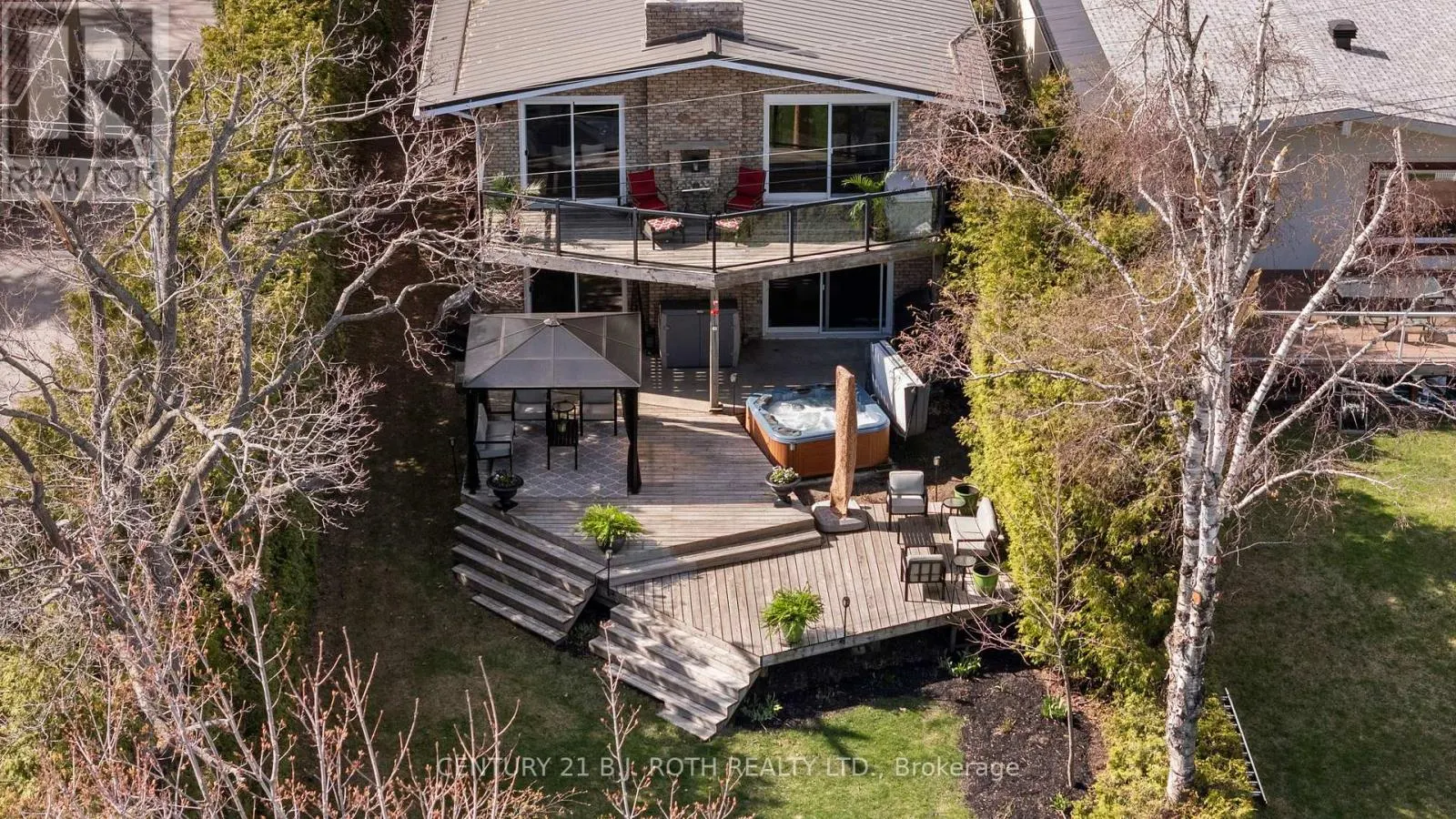 2679 LAKESHORE ROAD E