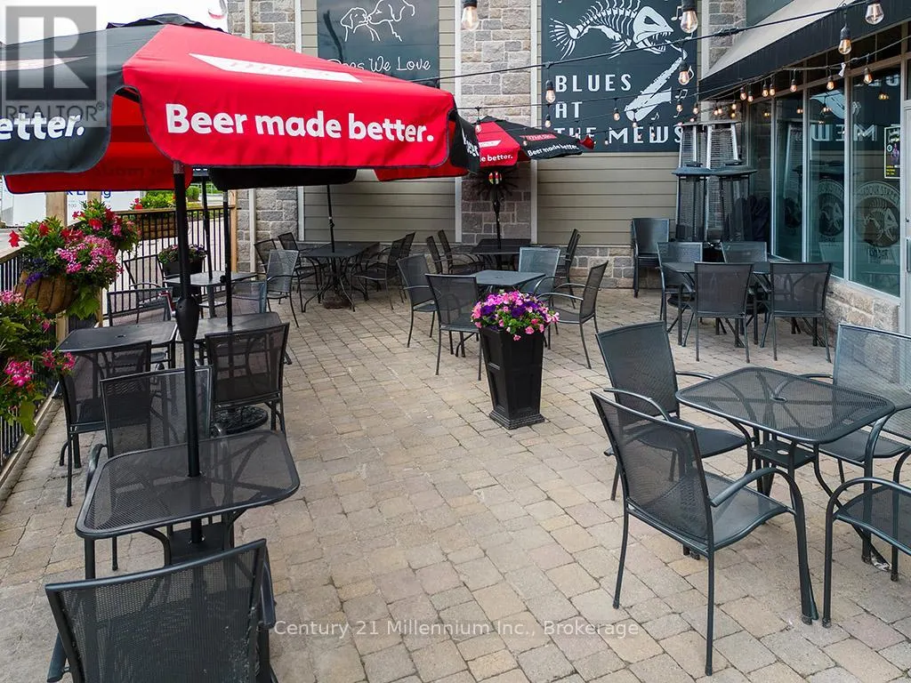 403 & 404 - 10 KEITH AVENUE, #403 & 404